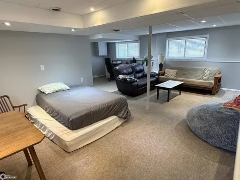 3308 W Jefferson Avenue Fairfield IA 52556