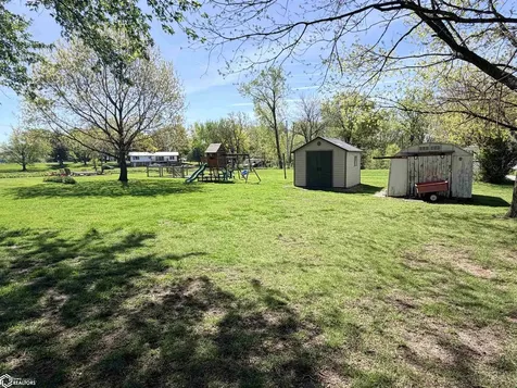 3308 W Jefferson Avenue Fairfield IA 52556