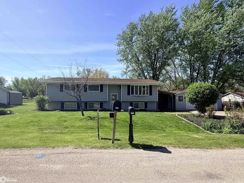 3308 W Jefferson Avenue Fairfield IA 52556