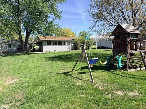 3308 W Jefferson Avenue Fairfield IA 52556