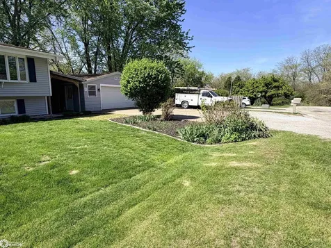 3308 W Jefferson Avenue Fairfield IA 52556