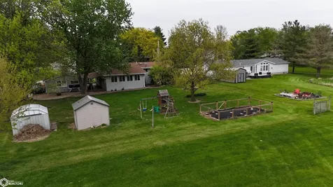 3308 W Jefferson Avenue Fairfield IA 52556
