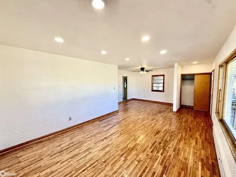122 N Johnson Avenue Ottumwa IA 52501