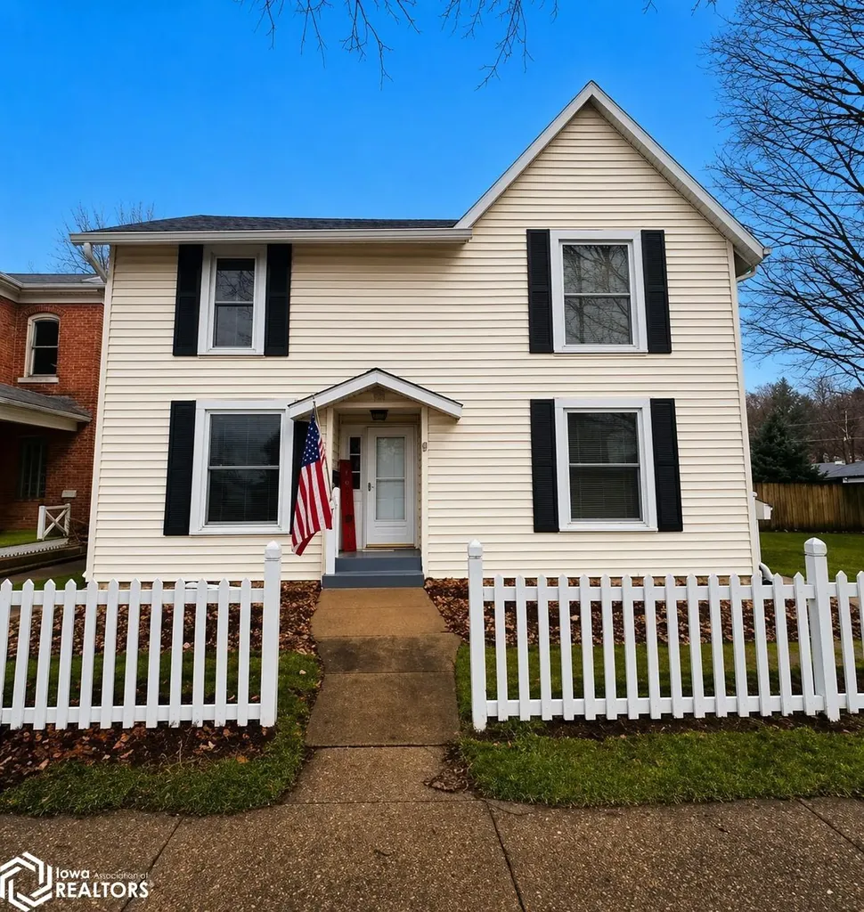1117 Avenue D Fort Madison IA 52627