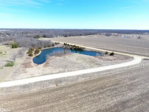 17199 Irish Ridge Road Burlington IA 52601