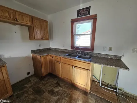 2522 Avenue H Fort Madison IA 52627