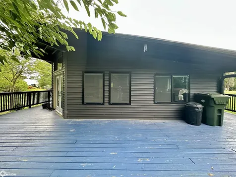 1305 & 1308 Holiday Lane Brooklyn IA 52211