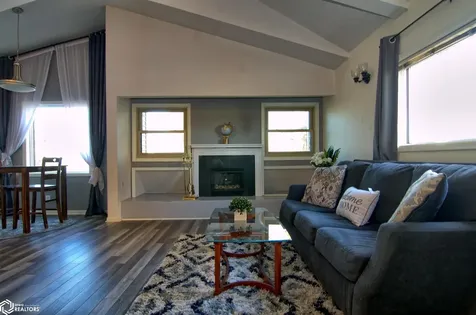 1009 Southview Drive Fairfield IA 52556