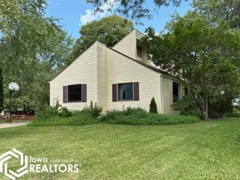 1009 Southview Drive Fairfield IA 52556