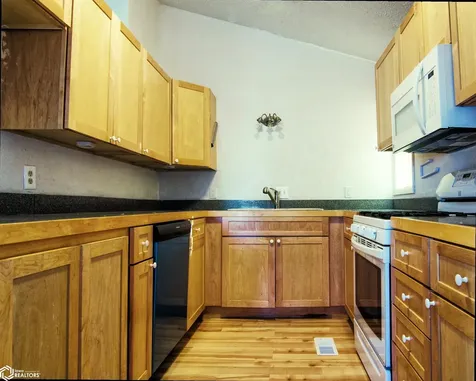1009 Southview Drive Fairfield IA 52556