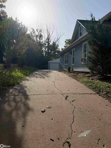 1330 N Market Street Oskaloosa IA 52577