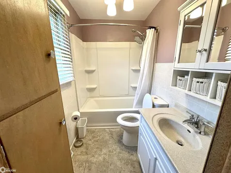 316 8th Avenue Grinnell IA 50112
