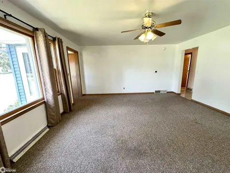 316 8th Avenue Grinnell IA 50112
