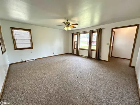 316 8th Avenue Grinnell IA 50112