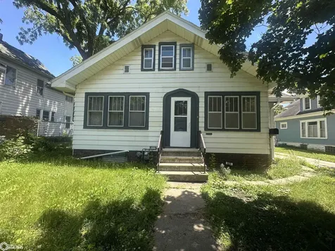 925 N Pennsylvania Avenue Mason City IA 50401