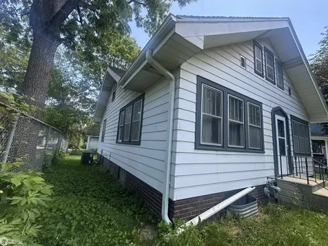 925 N Pennsylvania Avenue Mason City IA 50401