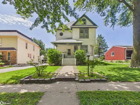 910 1st Avenue E Oskaloosa IA 52577