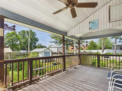 910 1st Avenue E Oskaloosa IA 52577