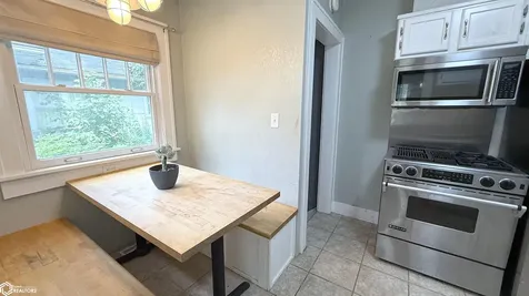 1112 W State Street Mason City IA 50401