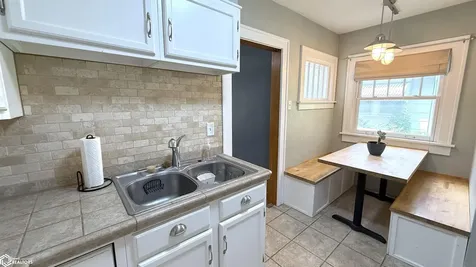 1112 W State Street Mason City IA 50401