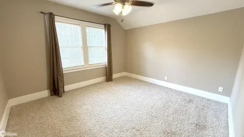 1112 W State Street Mason City IA 50401