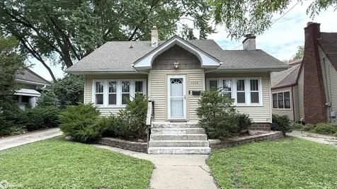 1112 W State Street Mason City IA 50401