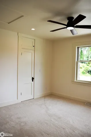 710 Park Avenue Iowa Falls IA 50126