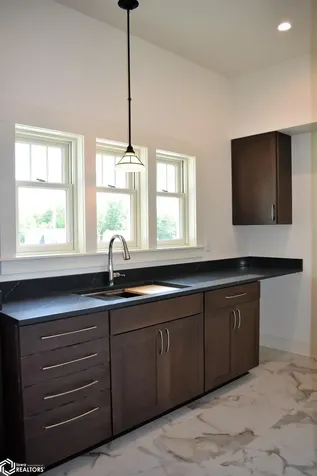 710 Park Avenue Iowa Falls IA 50126