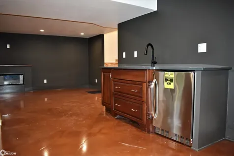 710 Park Avenue Iowa Falls IA 50126
