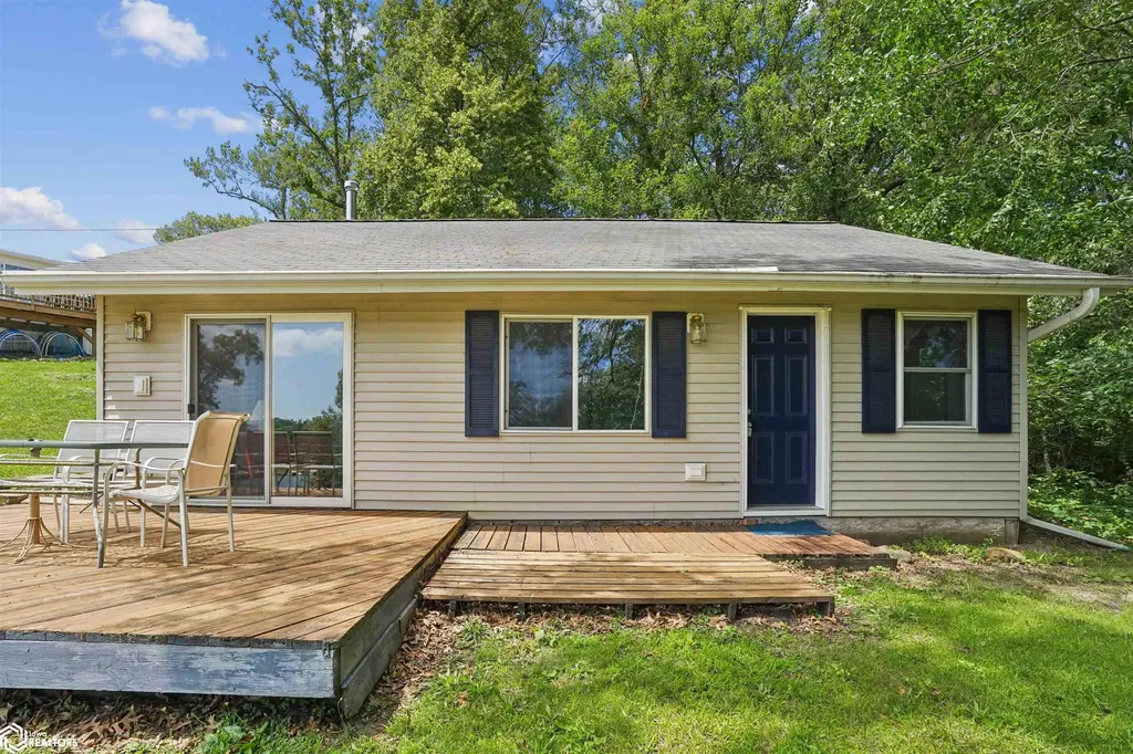 107 Elm Road Montezuma IA 50171
