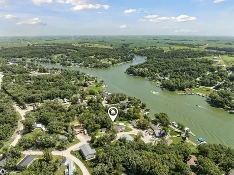 107 Elm Road Montezuma IA 50171