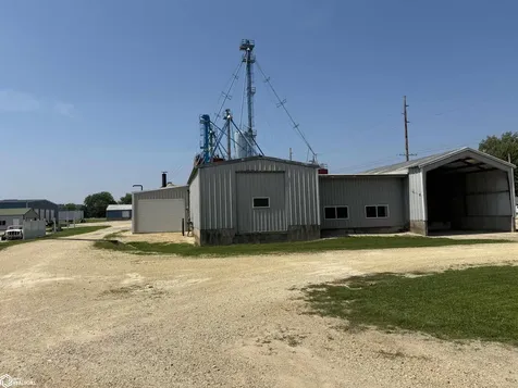 130 E 11th Street Monticello IA 52310