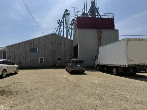 130 E 11th Street Monticello IA 52310