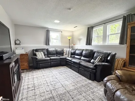 1115 N 9th Avenue E Newton IA 50208
