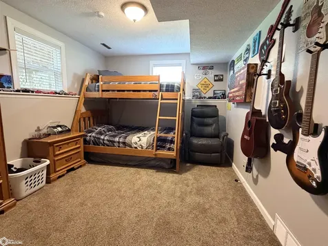 1115 N 9th Avenue E Newton IA 50208