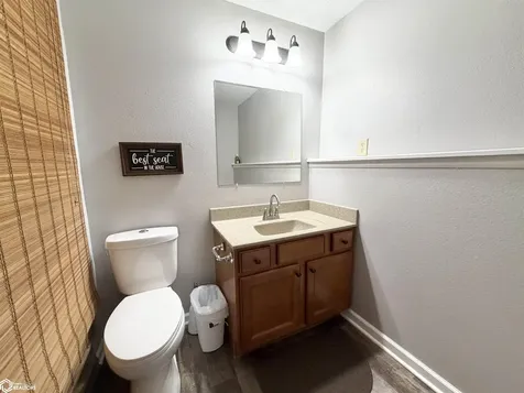 1115 N 9th Avenue E Newton IA 50208