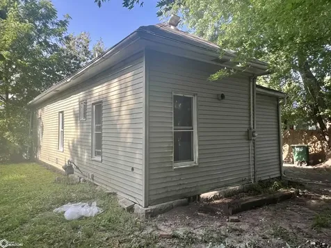 404 W Stone Fairfield IA 52556