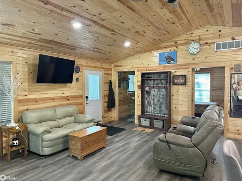 21148 Loon Trail Keosauqua IA 52565