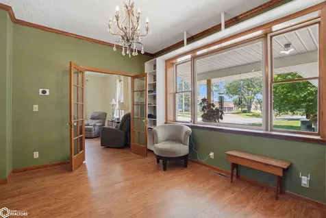 2057 Sunnyside Avenue Burlington IA 52601