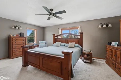 2057 Sunnyside Avenue Burlington IA 52601