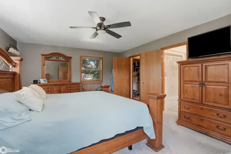 2057 Sunnyside Avenue Burlington IA 52601