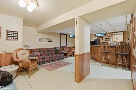 2057 Sunnyside Avenue Burlington IA 52601