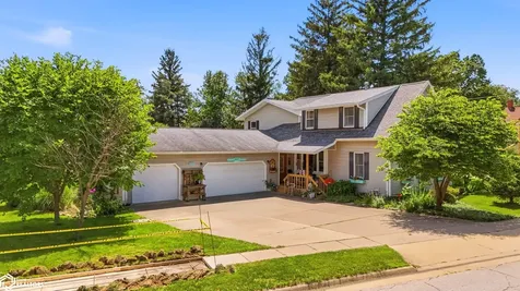 2057 Sunnyside Avenue Burlington IA 52601