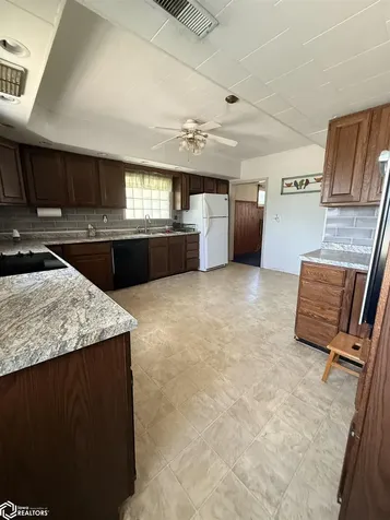 1818 Avenue G Fort Madison IA 52627
