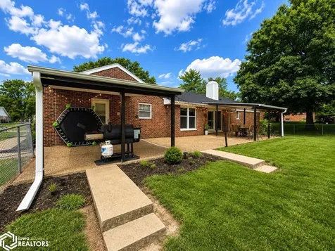 11 Greenbrier Keokuk IA 52632