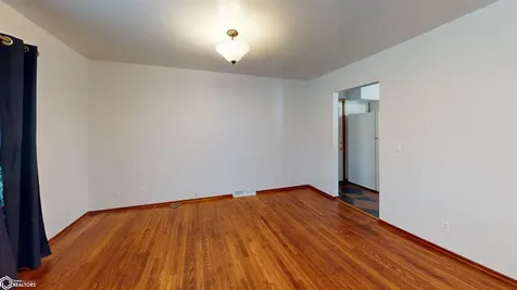 901 N 12th Street Fairfield IA 52556