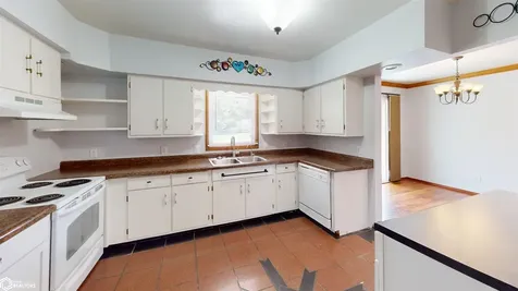 901 N 12th Street Fairfield IA 52556