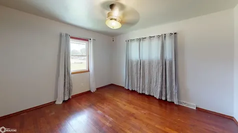 901 N 12th Street Fairfield IA 52556
