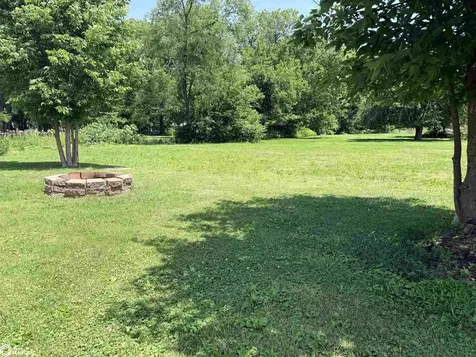 901 N 12th Street Fairfield IA 52556