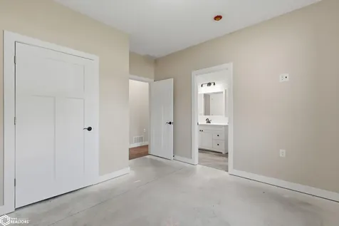 1108 Willow Avenue Burlington IA 52601